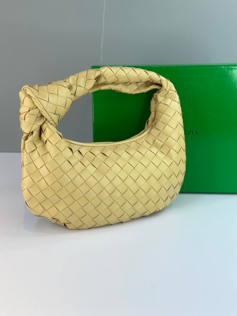 کیف زنانه بوتگا ونتا