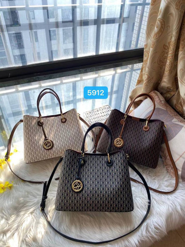 کیف زنانه سی اچ