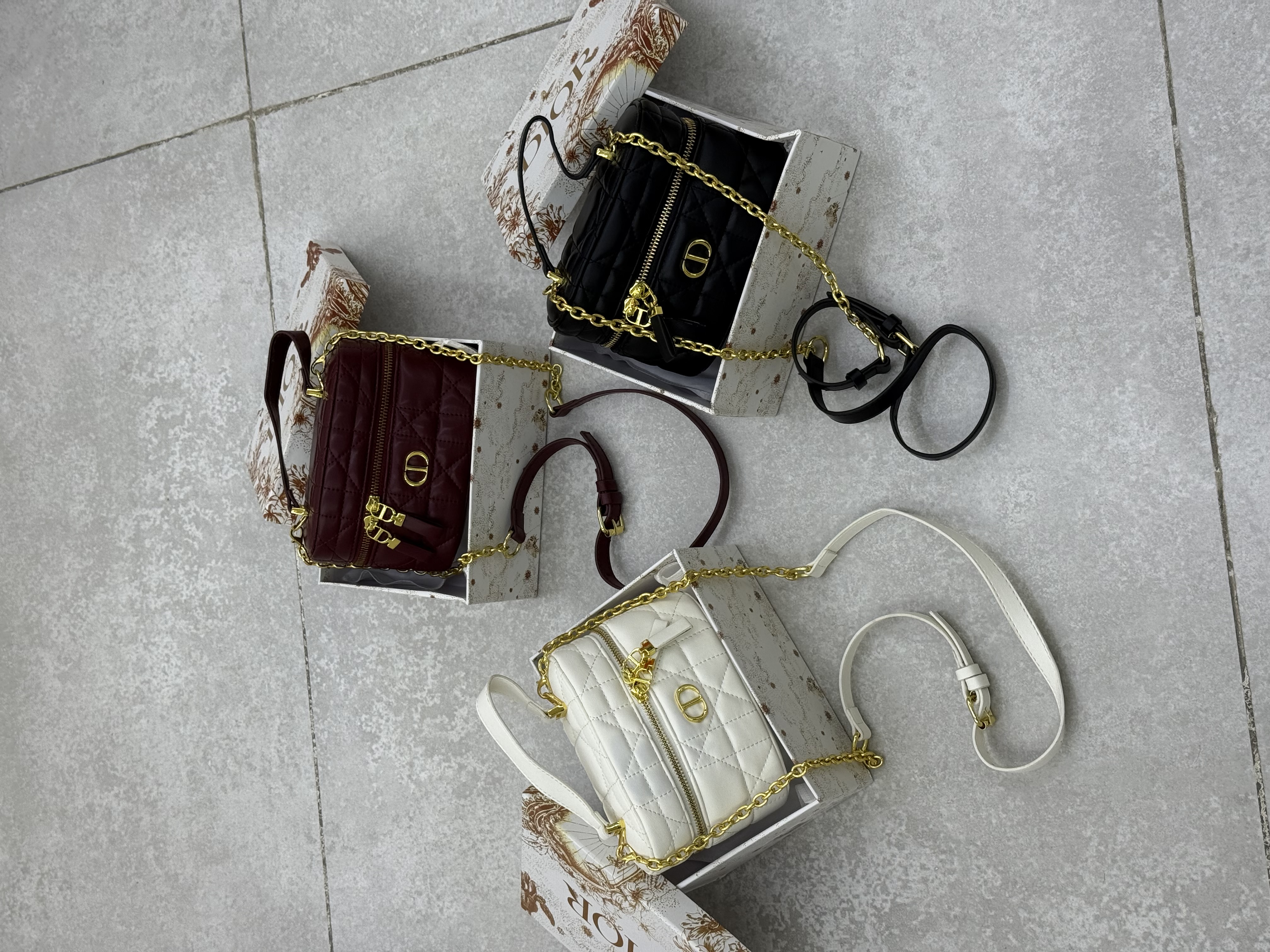کیف زنانه دیور