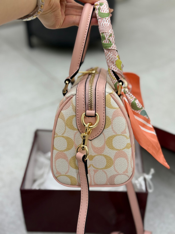 کیف زنانه کوچ ۵۰۱۳