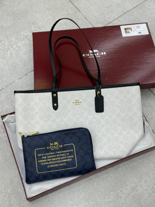 کیف زنانه کوچ